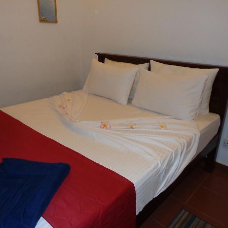 Explore Hostels Negombo Kochchikade المظهر الخارجي الصورة