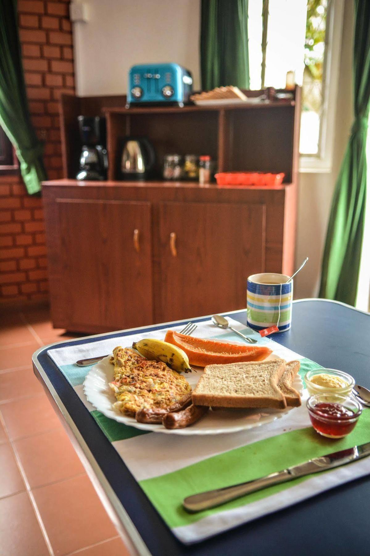 Explore Hostels Negombo Kochchikade المظهر الخارجي الصورة